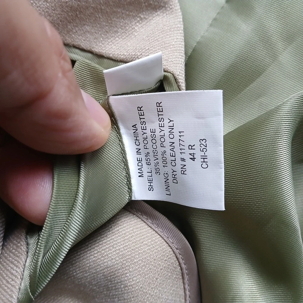 Façonnable this preowned